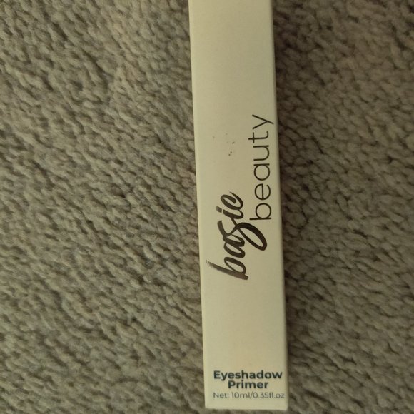 Basic Beauty Eyeshadow Primer .35 oz - Picture 1 of 3